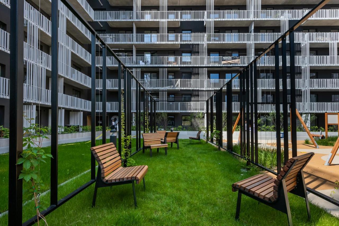 Wola Cosy White Apartment Warsaw Exterior photo